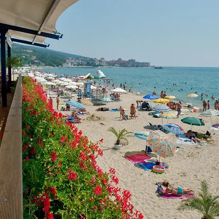 Marina And Panorama Deluxe アパート