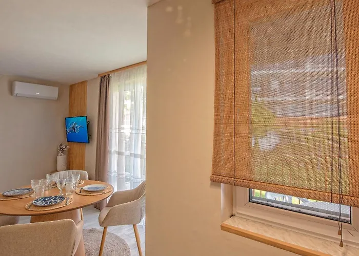 Marina And Panorama Deluxe 公寓 *