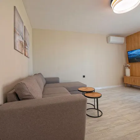 Marina And Panorama Deluxe Апартамент Бургас